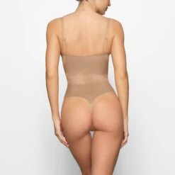 BARELY THERE SCOOP BODYSUIT | CLAY -Underwear Specialty Shop SKIMS BODYSUIT BD THG 3141 DD CLY 0018 BK