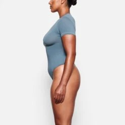COTTON JERSEY T-SHIRT BODYSUIT | KYANITE -Underwear Specialty Shop SKIMS BODYSUIT BS TSH 0275 DC KYN SD