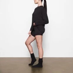 BOYFRIEND LONG SLEEVE T-SHIRT | ONYX -Underwear Specialty Shop SKIMS LOUNGEWEAR AP LGS 0585 NC ONX SD