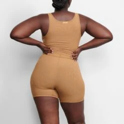 SOFT LOUNGE TANK | CAMEL -Underwear Specialty Shop SKIMS LOUNGEWEAR AP TNK 0282 LD CAM BK