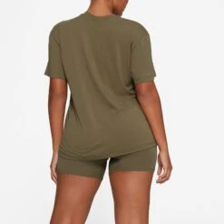BOYFRIEND T-SHIRT | ARMY -Underwear Specialty Shop SKIMS LOUNGEWEAR AP TSH 0462 HA ARM 0012