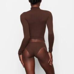 FITS EVERYBODY TURTLENECK TOP | COCOA -Underwear Specialty Shop SKIMS LOUNGEWEAR AP TTN 1230 IA COA BK