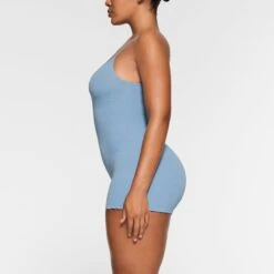 LOGO POINTELLE ONESIE | IRIS BLUE -Underwear Specialty Shop SKIMS LOUNGEWEAR OS SRT 3038 NA IRB 011 SD