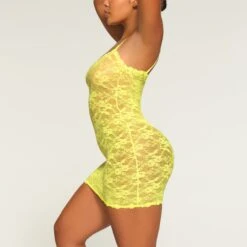 STRETCH LACE SLIP DRESS | YELLOW HIGHLIGHTER -Underwear Specialty Shop SKIMS LOUNGEWEAR SL MIN 3015 MA YLH 2288 SD f66c9ff6 e703 4a03 ac73 5d37610590f4