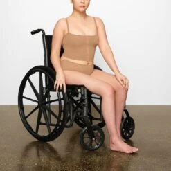 ADAPTIVE FITS EVERYBODY CAMI | SIENNA -Underwear Specialty Shop SKIMS LOUNGEWEAR TP CAM 3136 CG SIE 0007 SD