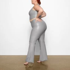 FAUX LEATHER CREW NECK CROPPED TOP | CARBON -Underwear Specialty Shop SKIMS LOUNGEWEAR TP TNK 2769 AC CBN 0009 SD