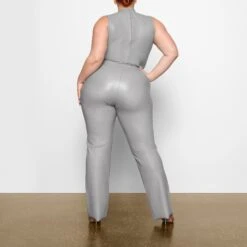 FAUX LEATHER CREW NECK CROPPED TOP | CARBON -Underwear Specialty Shop SKIMS LOUNGEWEAR TP TNK 2769 AC CBN 0013 BK