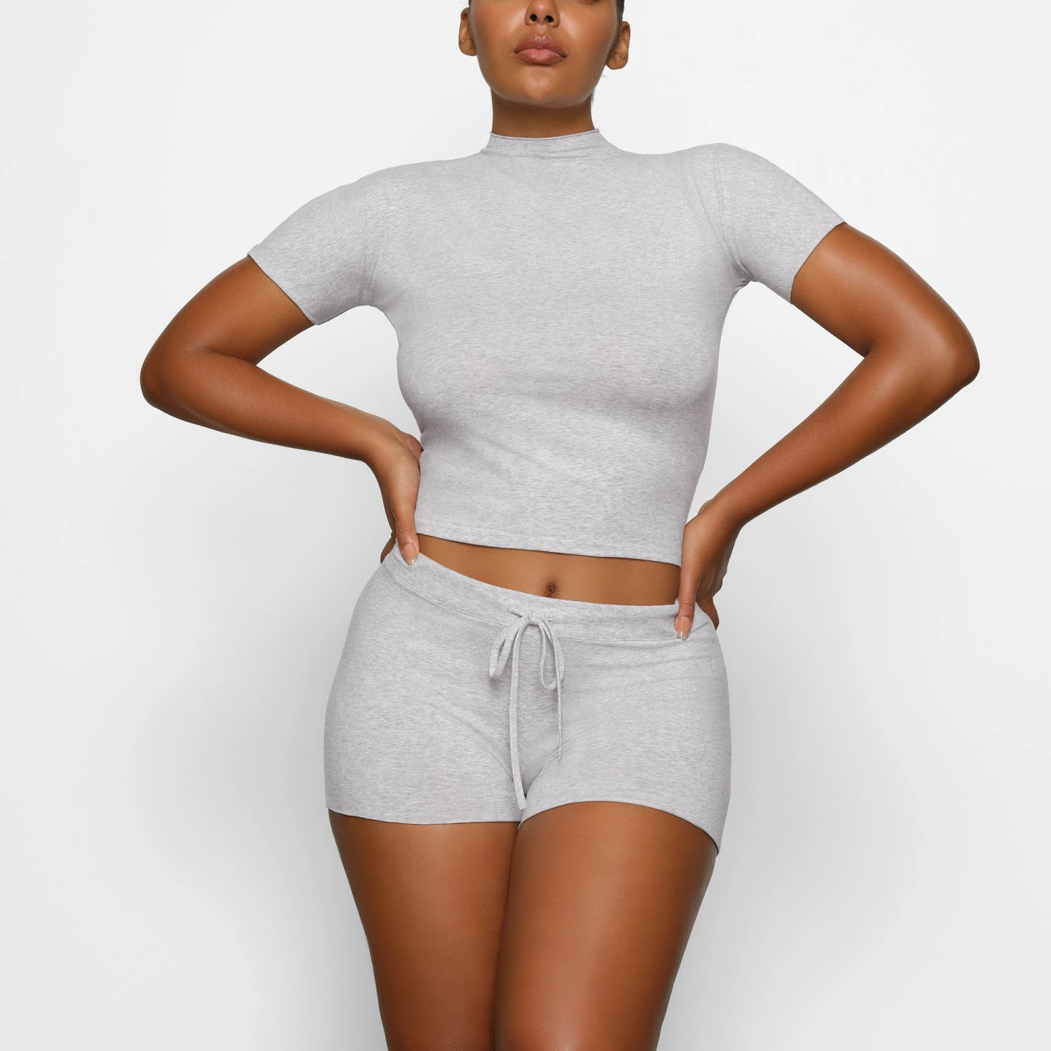 COTTON SLEEP MOCK NECK T-SHIRT | LIGHT HEATHER GREY 4 COTTON SLEEP MOCK NECK T-SHIRT | LIGHT HEATHER GREY - Image 2