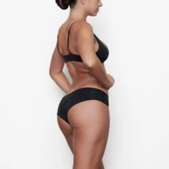 FITS EVERYBODY HIPSTER | ONYX -Underwear Specialty Shop SKIMS PANTY PN BYS 1099 IB ONX SD