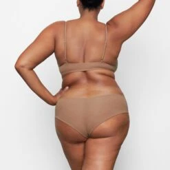 FITS EVERYBODY HIPSTER | SIENNA -Underwear Specialty Shop SKIMS PANTY PN BYS 1099 ID SIE BK