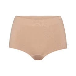 SOFT SMOOTHING BOY SHORT | CLAY