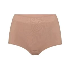 SOFT SMOOTHING BOY SHORT | SIENNA