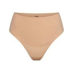SMOOTHING HIGH-WAISTED THONG | CLAY
