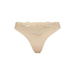 FITS EVERYBODY CORDED LACE DIPPED THONG | SAND