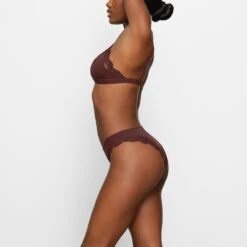 FITS EVERYBODY CORDED LACE TANGA | COCOA -Underwear Specialty Shop SKIMS PANTY PN TNG 4133 FB COA 0009 SD