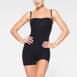 SEAMLESS SCULPT STRAPLESS SHORTIE BODYSUIT | ONYX -Underwear Specialty Shop SKIMS SHAPEWEAR BD MDT 2914 JC ONX 0003 FR