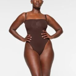 SEAMLESS SCULPT STRAPLESS THONG BODYSUIT | ESPRESSO 12 SEAMLESS SCULPT STRAPLESS THONG BODYSUIT | ESPRESSO -Underwear Specialty Shop SKIMS SHAPEWEAR BD THG 2913 IC ESP 0002 FR