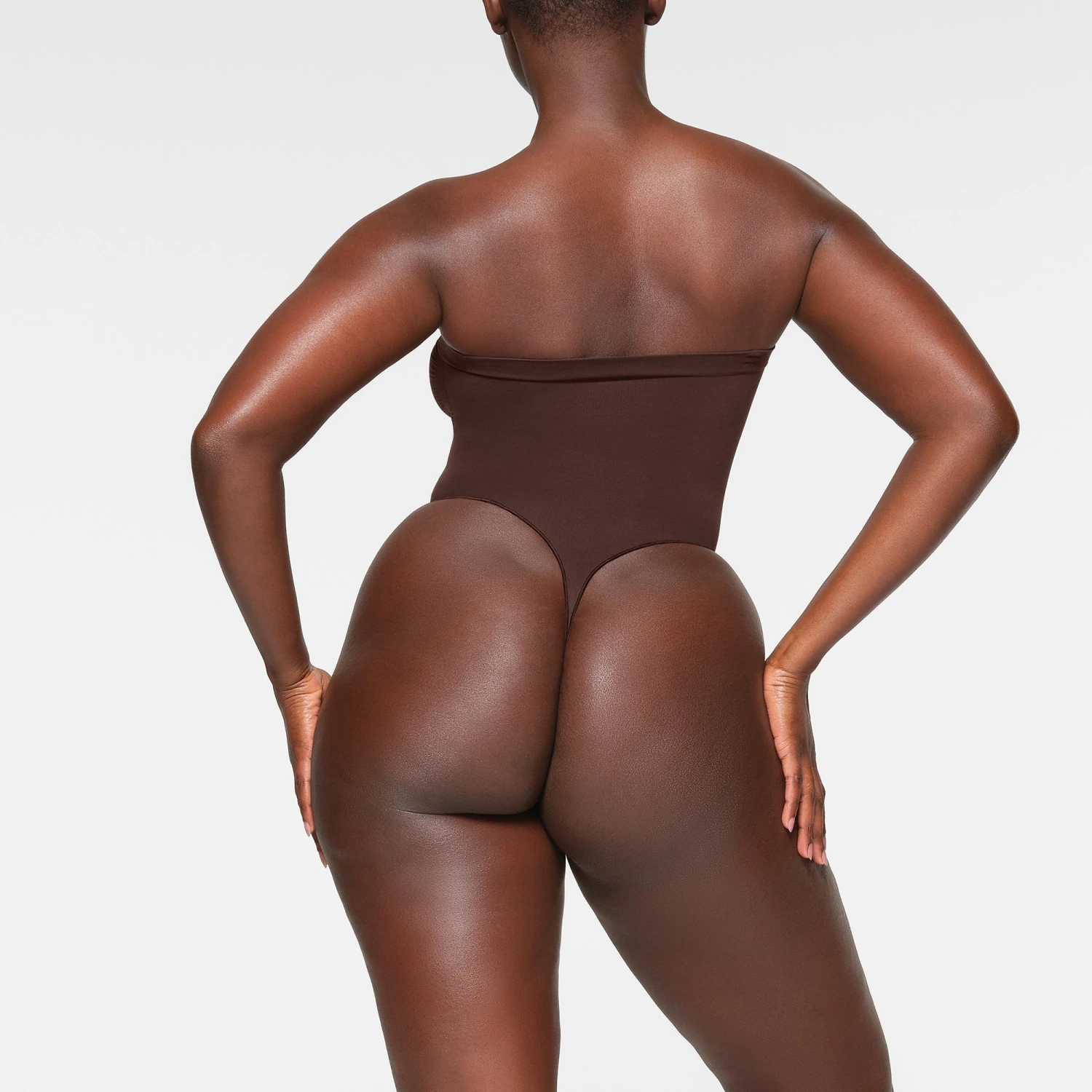 SEAMLESS SCULPT STRAPLESS THONG BODYSUIT | ESPRESSO 6 SEAMLESS SCULPT STRAPLESS THONG BODYSUIT | ESPRESSO - Image 4