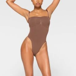 SEAMLESS SCULPT STRAPLESS THONG BODYSUIT | JASPER 12 SEAMLESS SCULPT STRAPLESS THONG BODYSUIT | JASPER -Underwear Specialty Shop SKIMS SHAPEWEAR BD THG 2913 JA JSP 0003 FR