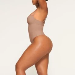 DEEP PLUNGE SHAPEWEAR BODYSUIT | SIENNA -Underwear Specialty Shop SKIMS SHAPEWEAR BD THG 2959 LA SIE 0008