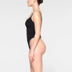 SEAMLESS SCULPT THONG BODYSUIT | ONYX -Underwear Specialty Shop SKIMS SHAPEWEAR BD THG 3369 IE ONX 0007 SD