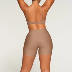 LOW RISE DIPPED SHAPEWEAR SHORT | SIENNA 10 LOW RISE DIPPED SHAPEWEAR SHORT | SIENNA -Underwear Specialty Shop SKIMS SHAPEWEAR BO SHO 2957 MA SIE 1251
