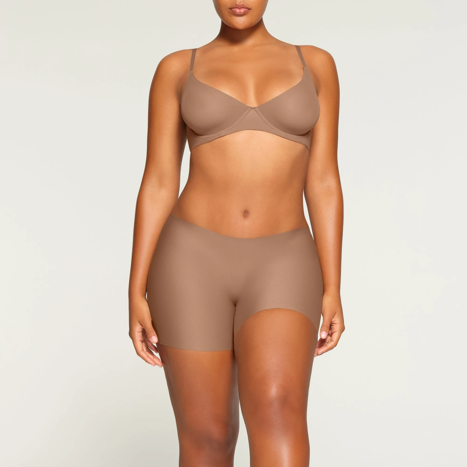 LOW RISE SHAPEWEAR SHORT | SIENNA 4 LOW RISE SHAPEWEAR SHORT | SIENNA - Image 2