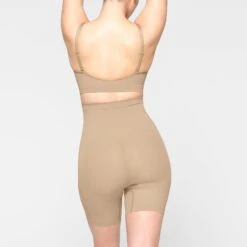 SEAMLESS SCULPT MID THIGH SHORT | CLAY -Underwear Specialty Shop SKIMS SHAPEWEAR BO SHO 3363 IE CLY 0037 BK