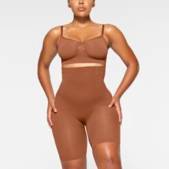 SEAMLESS SCULPT HIGH-WAISTED ABOVE THE KNEE SHORT | BRONZE -Underwear Specialty Shop SKIMS SHAPEWEAR BO SHO 3364 IA BRZ 0002 FR