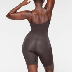 SEAMLESS SCULPT HIGH-WAISTED ABOVE THE KNEE SHORT | ESPRESSO -Underwear Specialty Shop SKIMS SHAPEWEAR BO SHO 3364 IC ESP 0014 BK