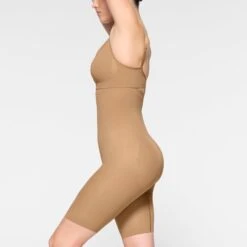 SEAMLESS SCULPT HIGH-WAISTED ABOVE THE KNEE SHORT | OCHRE -Underwear Specialty Shop SKIMS SHAPEWEAR BO SHO 3364 IE OCH 0016 SD