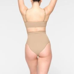 SEAMLESS SCULPT SCOOP NECK BRALETTE | CLAY 10 SEAMLESS SCULPT SCOOP NECK BRALETTE | CLAY -Underwear Specialty Shop SKIMS SHAPEWEAR BR SCP 3357 IE CLY 0017 BK 7bd21832 21c5 4bce 9dbf ce73414055d3