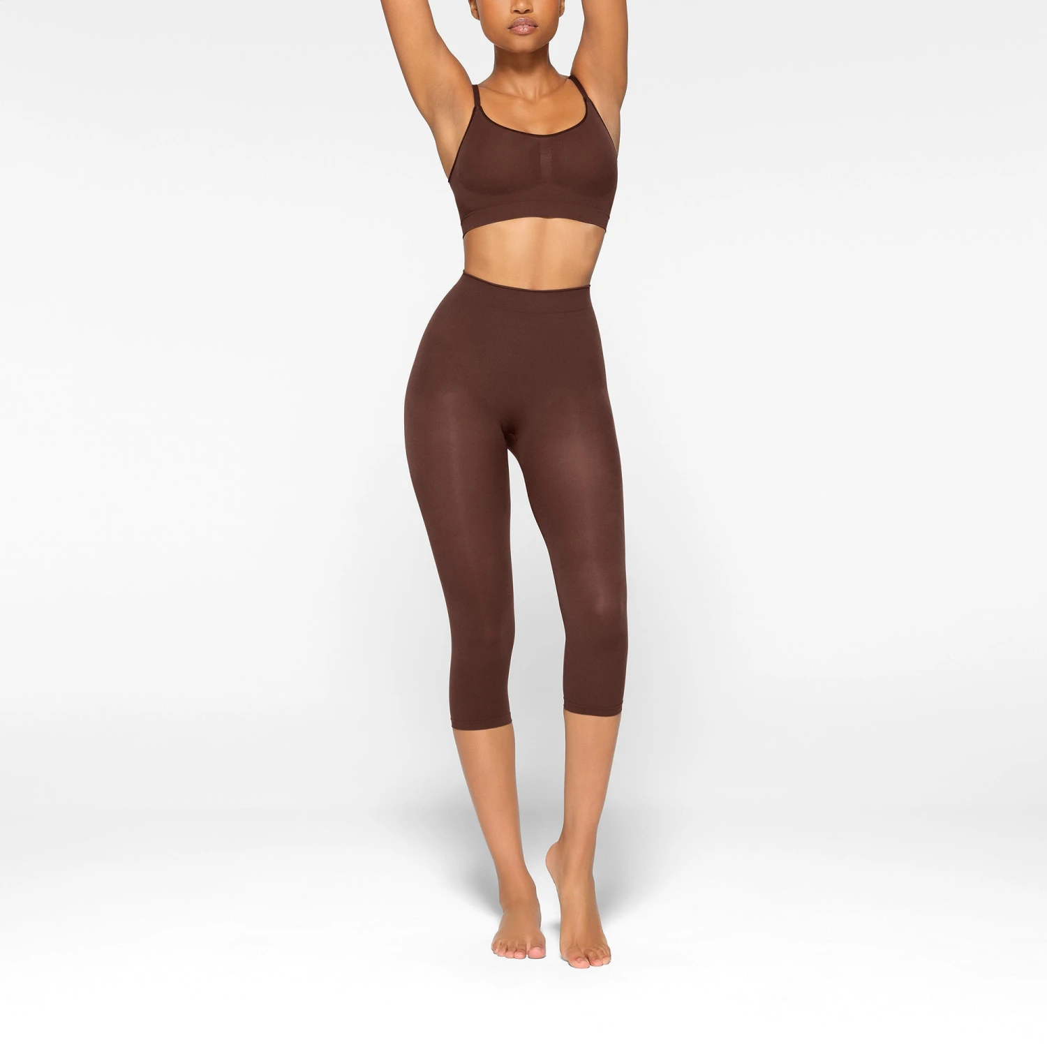 EVERYDAY SCULPT MID WAIST CAPRI | COCOA 4 EVERYDAY SCULPT MID WAIST CAPRI | COCOA - Image 2