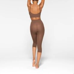 EVERYDAY SCULPT MID WAIST CAPRI | JASPER -Underwear Specialty Shop SKIMS SHAPEWEAR SH CAP 2156 JA JSP 0017 BK