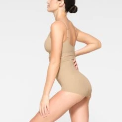 EVERYDAY SCULPT HIGH-WAISTED BRIEF | CLAY -Underwear Specialty Shop SKIMS SHAPEWEAR SH HWB 2151 JC CLY 0010 SD