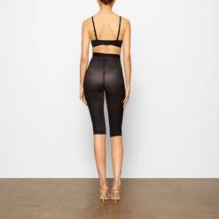 BARELY THERE CROPPED LEGGING | ONYX -Underwear Specialty Shop SKIMS SHAPEWEAR SH LEG 0530 NB ONX BK