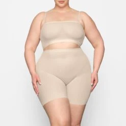 SHEER SCULPT LOW BACK SHORT | SAND -Underwear Specialty Shop SKIMS SHAPEWEAR SH SHO 0299 DC SND 0005 FR