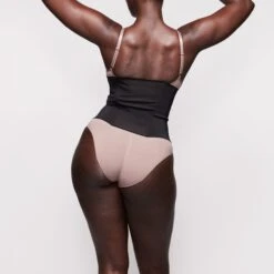 WAIST TRAINER | ONYX -Underwear Specialty Shop SKIMS SHAPEWEAR SH WST 0018 ONX A BK 724d88e8 4408 46cb ad82 f6c265fd3b09