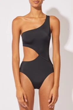 Solid & Striped The Claudia